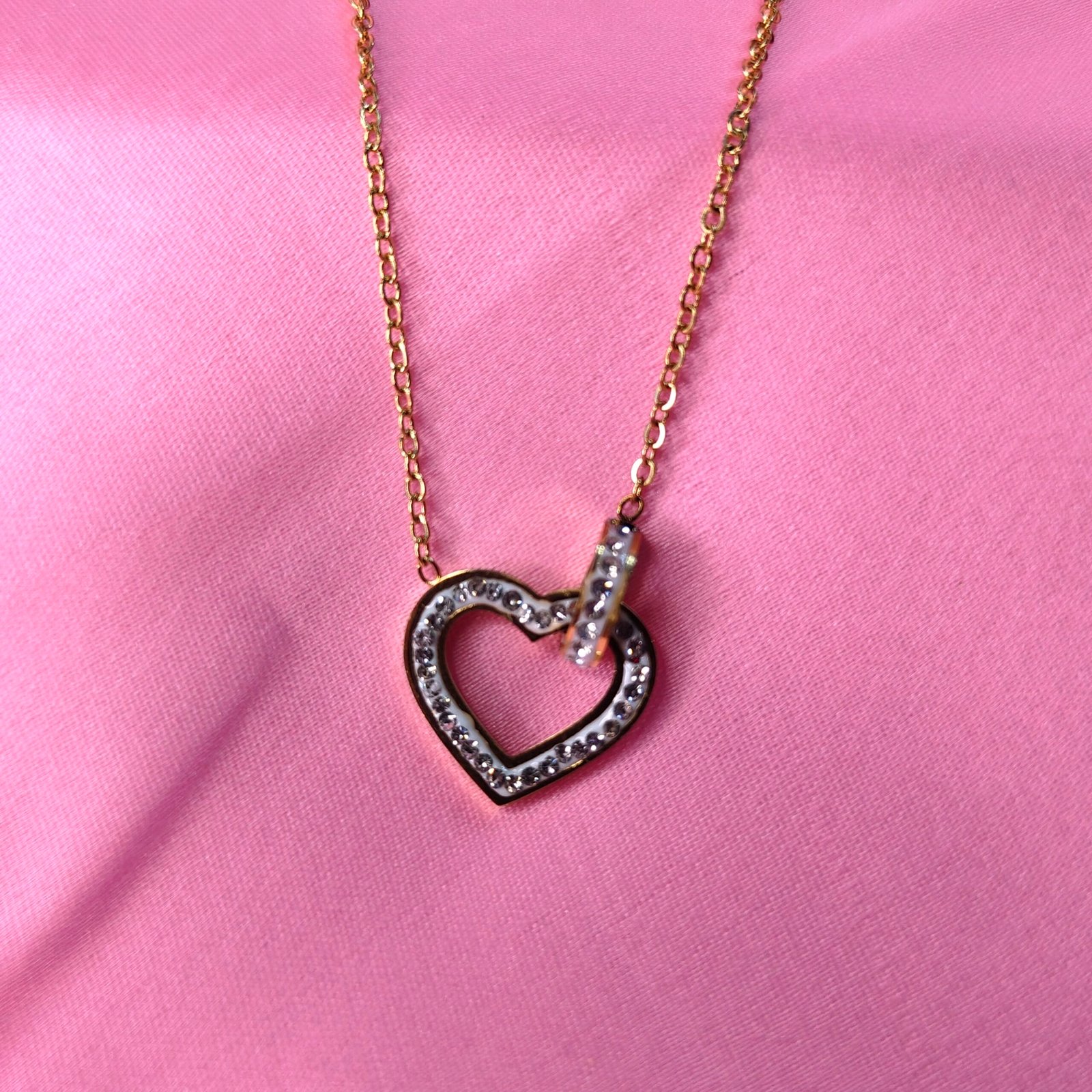 Gold-Plated Heart Pendant Necklace with CZ Stones – Elegant Adjustable Chain for Women pendent