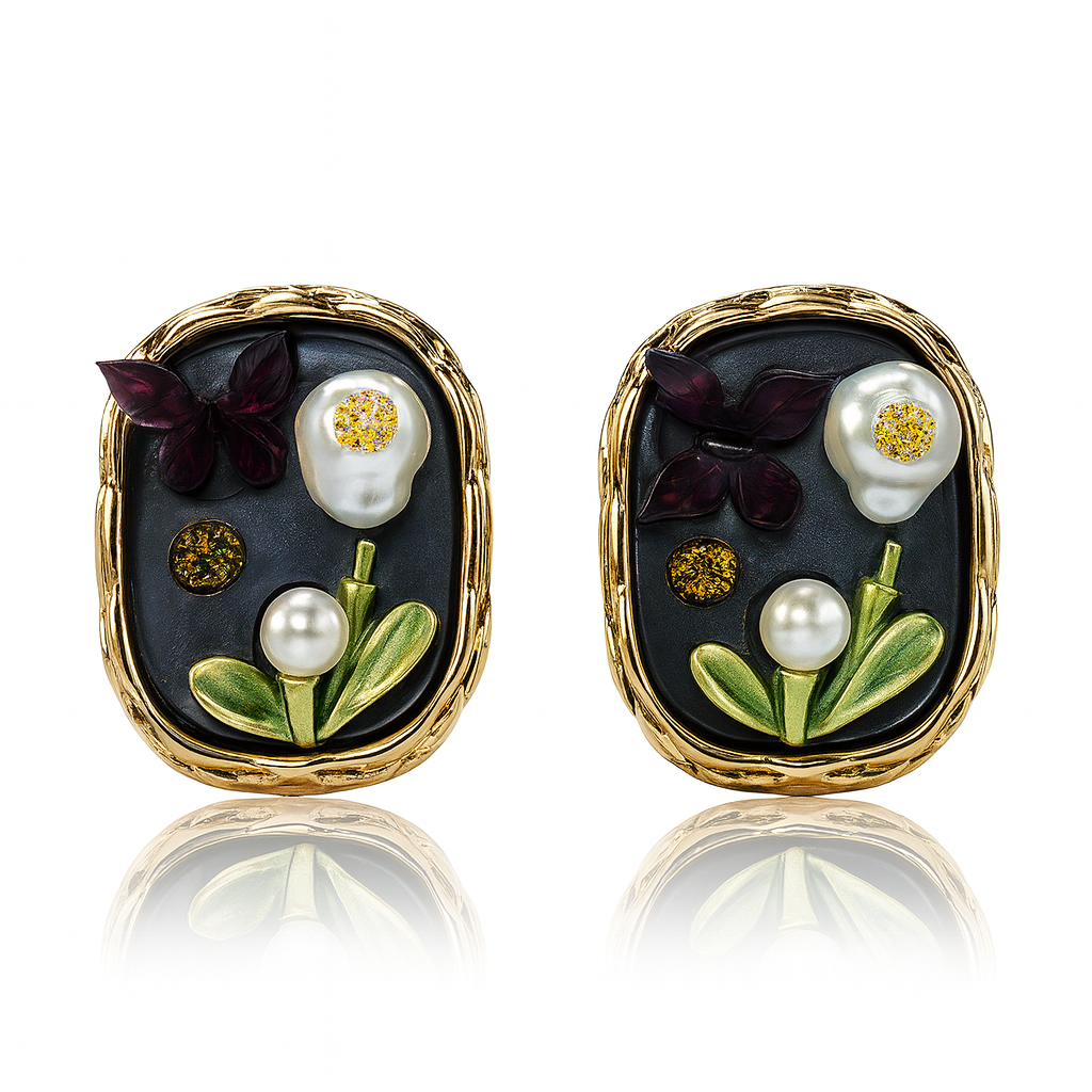 Vintage Floral Pearl Stud Earrings with Gold Frame