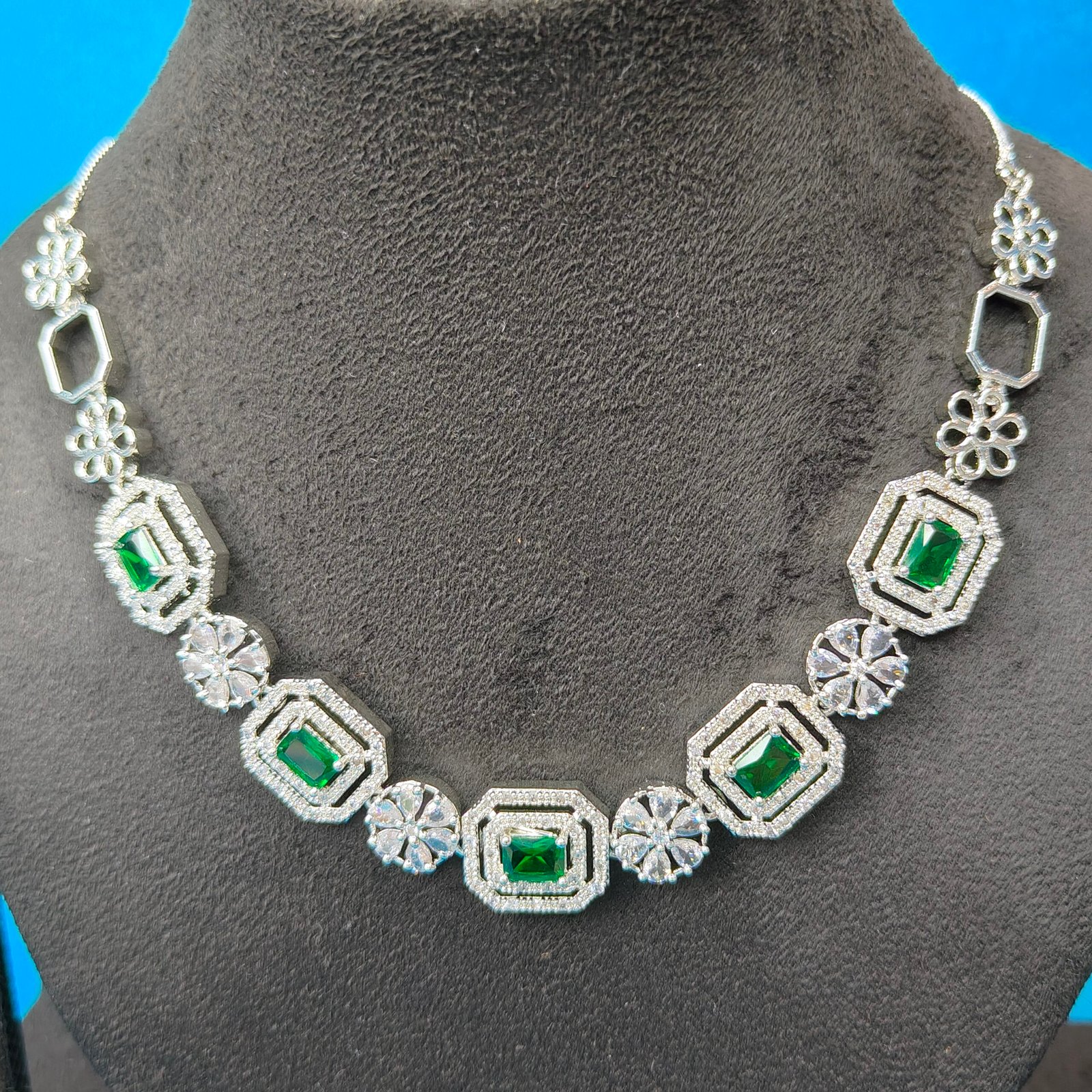 Jevaya Royal Sapphire Square-Cut Necklace Set - Image 4
