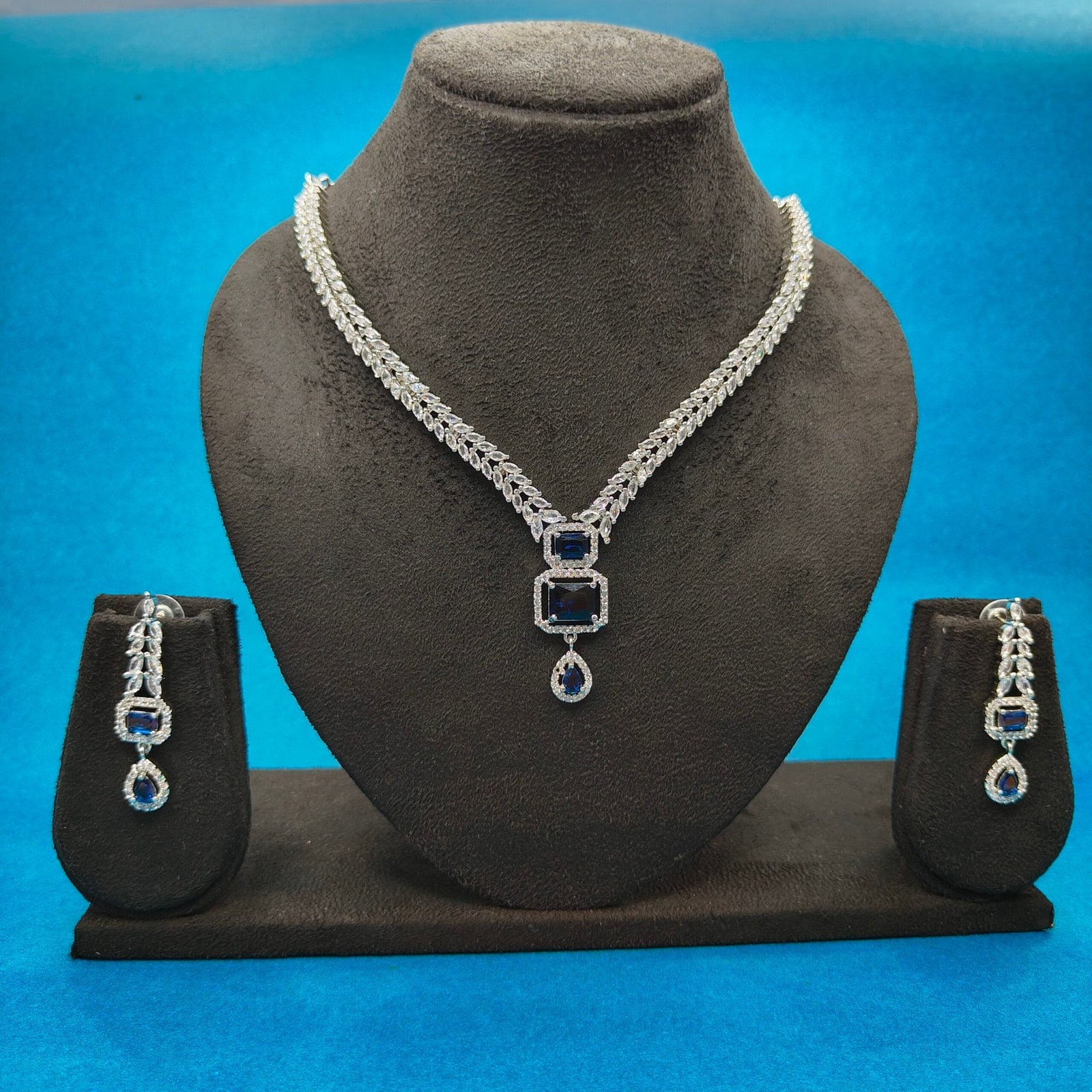 Jevaya Luxury Blue Sapphire Diamond Necklace Set for Women - Image 6